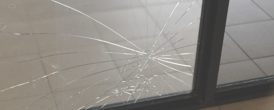 常滑市のガラス交換なら修理の窓口常滑市